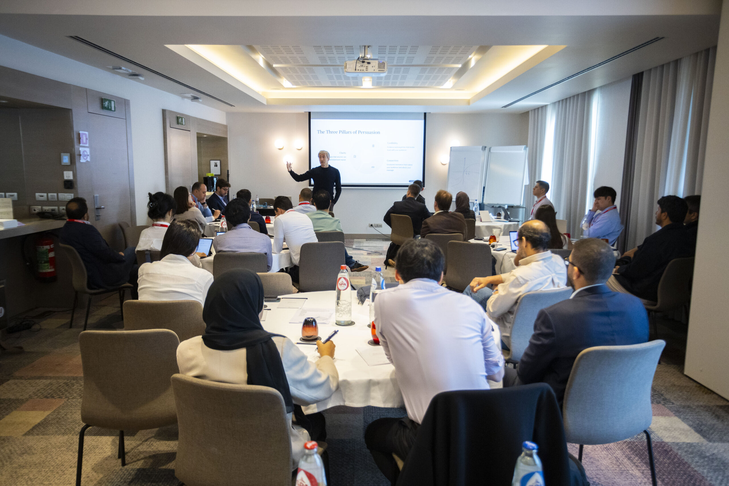 Prof. Martin Kupp delivering his insights in front of the class